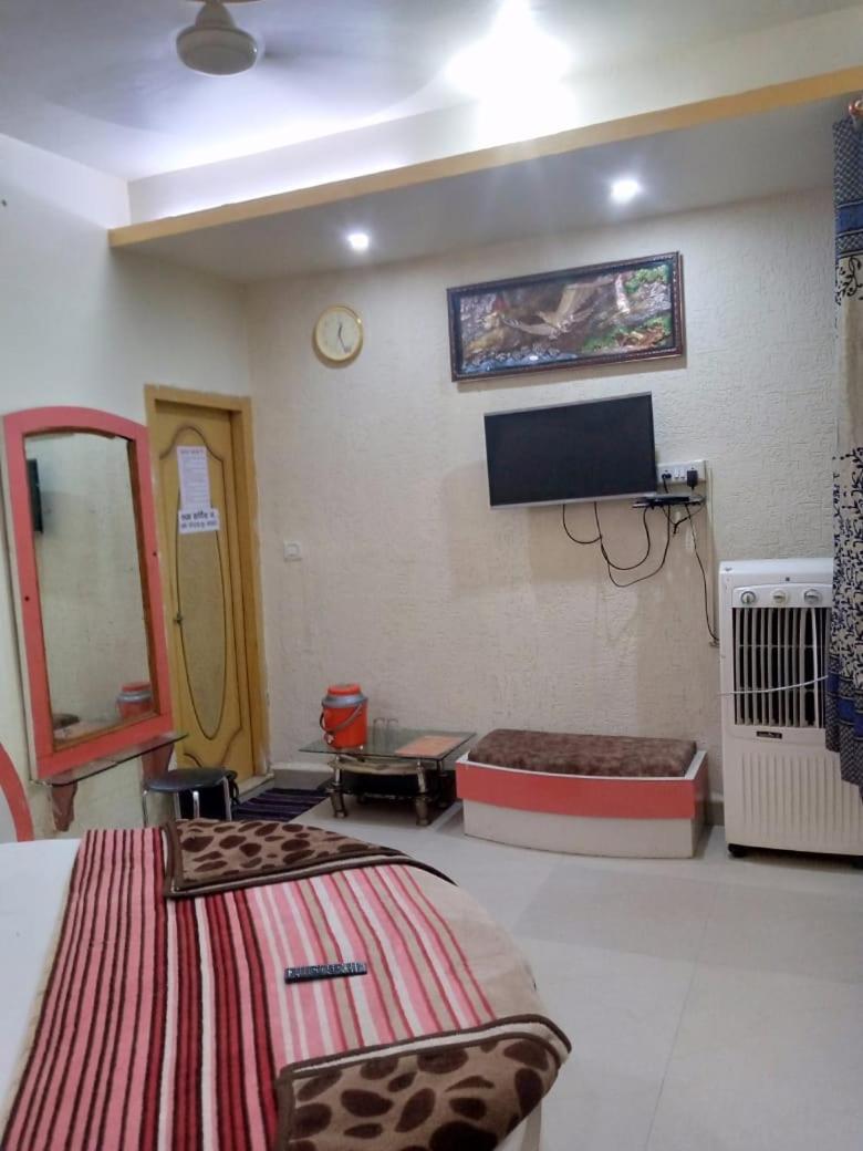 Hotel Amar Palace Pachmarhī Екстериор снимка